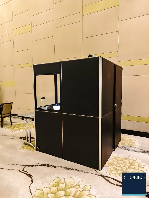 2 pax Cabin Interpretation Booth